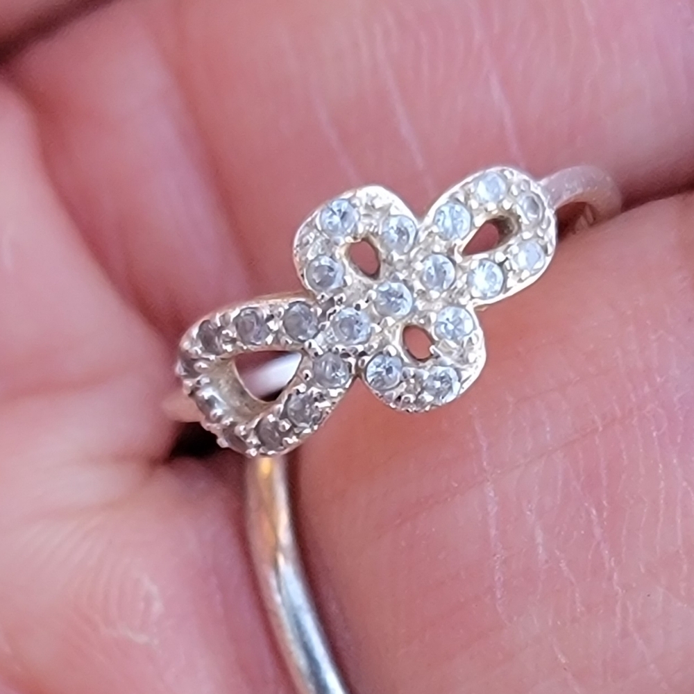 Beautiful classic 925 sterling silver knot CZ diamond pinky or toe ring adjustab - Picture 12 of 16